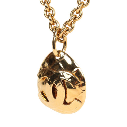 Chanel Vintage 24K Gold Plated CC Quilted Oval Pendant Necklace