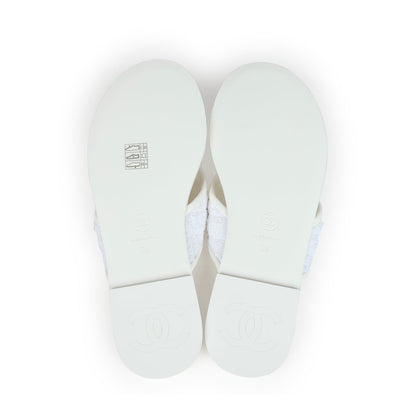 Chanel CC Logo Thong Sandals White Lambskin & Tweed 38 EU Gold Hardware