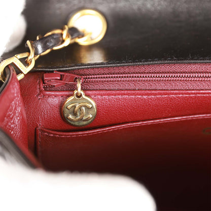 Chanel Vintage Medium Diana Flap Bag Black Quilted Lambskin Gold Hardware