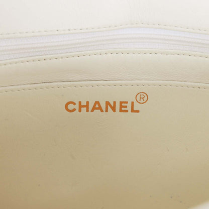 Chanel Vintage Medium Diana Flap Bag White Lambskin Gold Hardware