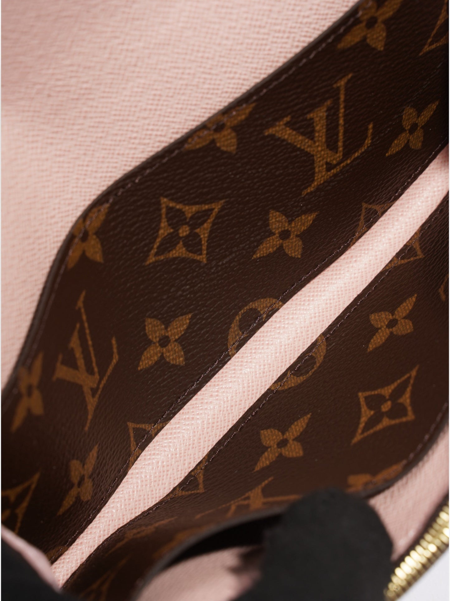 Louis Vuitton Emilie Monogram / Rose Ballerine Coated Canvas