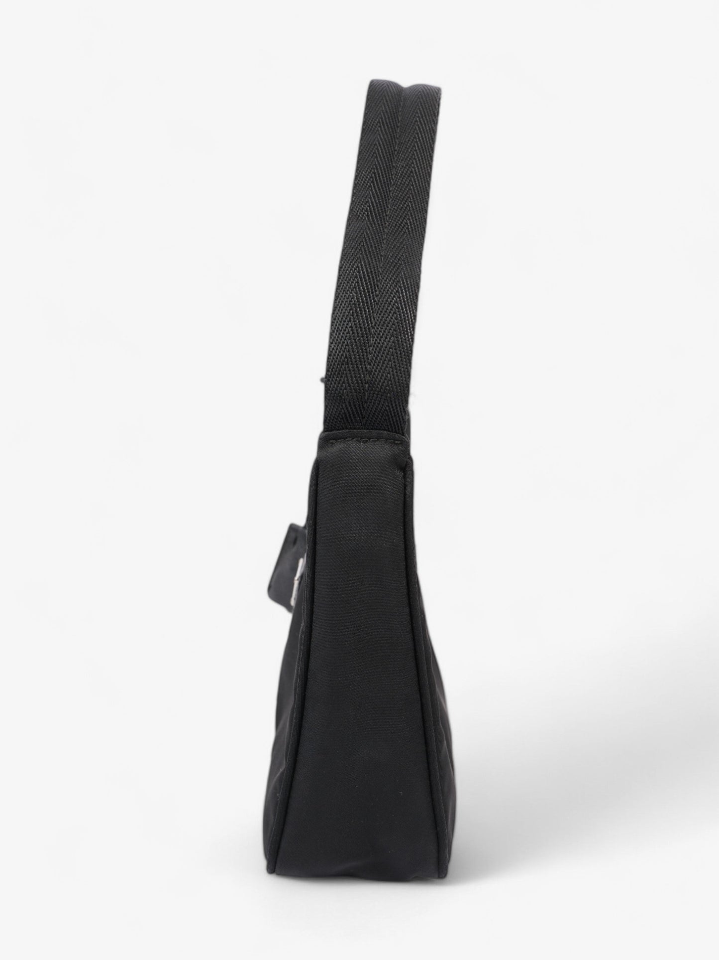 Prada Hobo Re-Edition 2000 Black Nylon