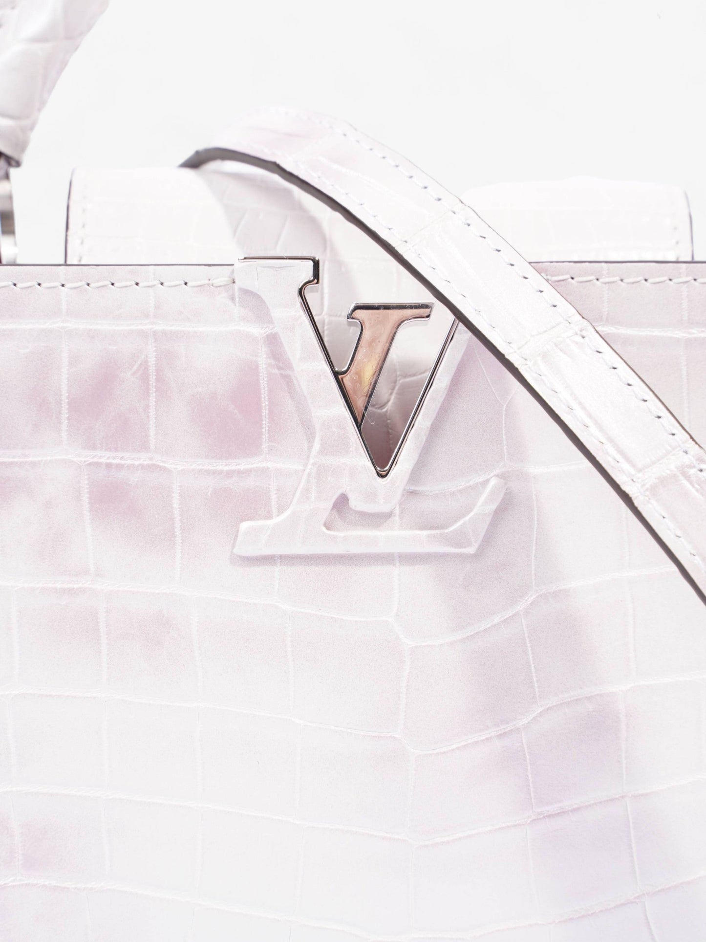 Louis Vuitton Capucines MM Latte Mat Alligator
