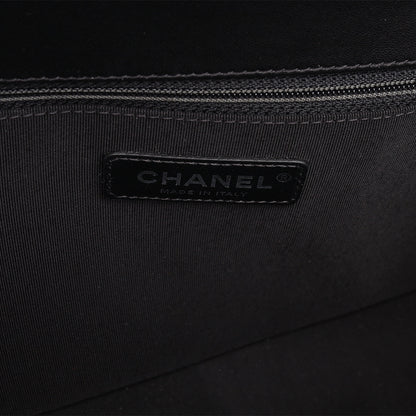 Chanel Boy Bag - New Medium