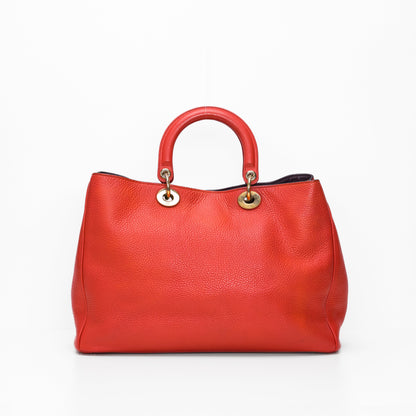 Diorissima in red