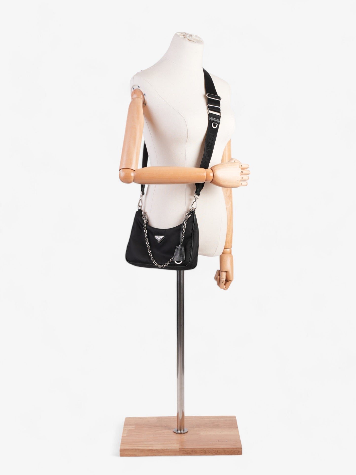 Prada Re-Edition 2005 Black Nylon