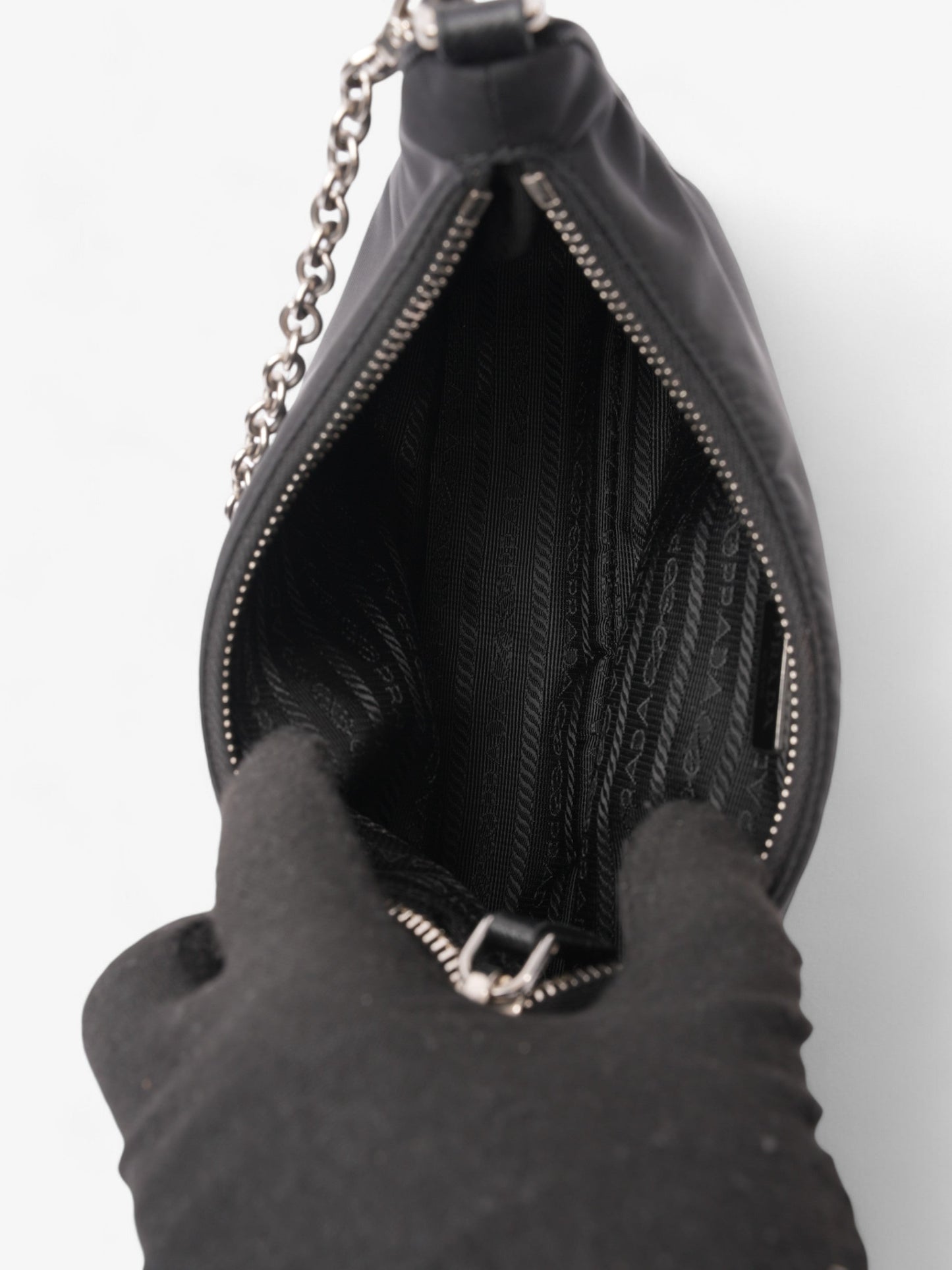 Prada Re-Edition 2005 Black Nylon