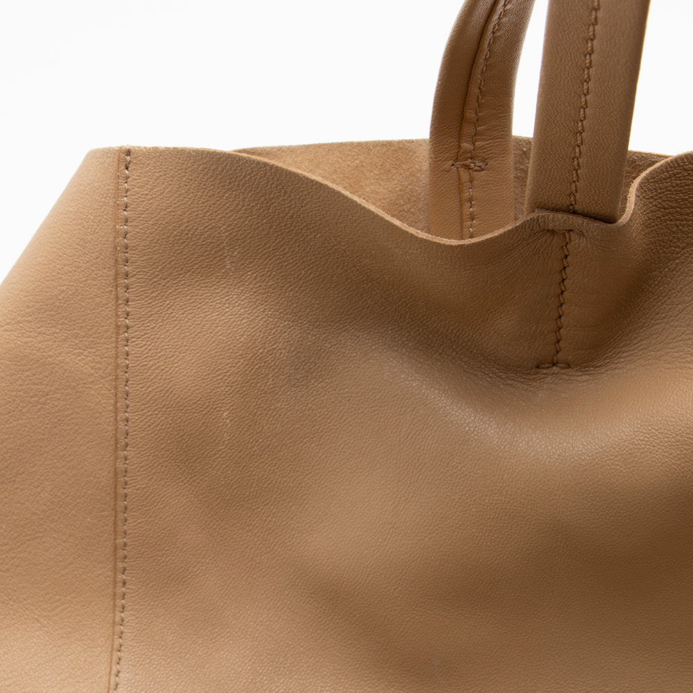 Celine Lambskin Bicolor Cabas Vertical Tote (SHF-15865)