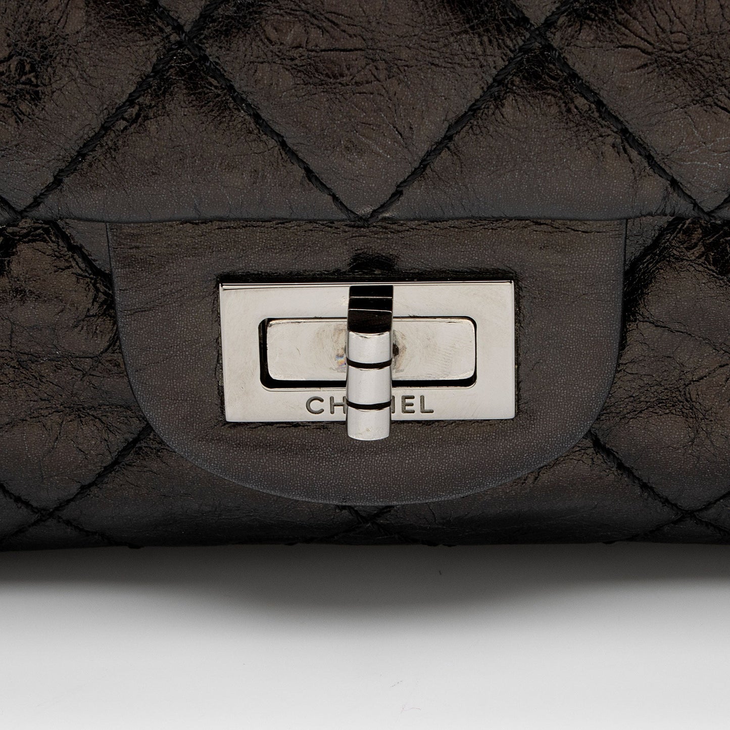 Chanel Aged Calfskin Reissue 225 Double Flap Shoulder Bag (SHF-wB1PQ1)