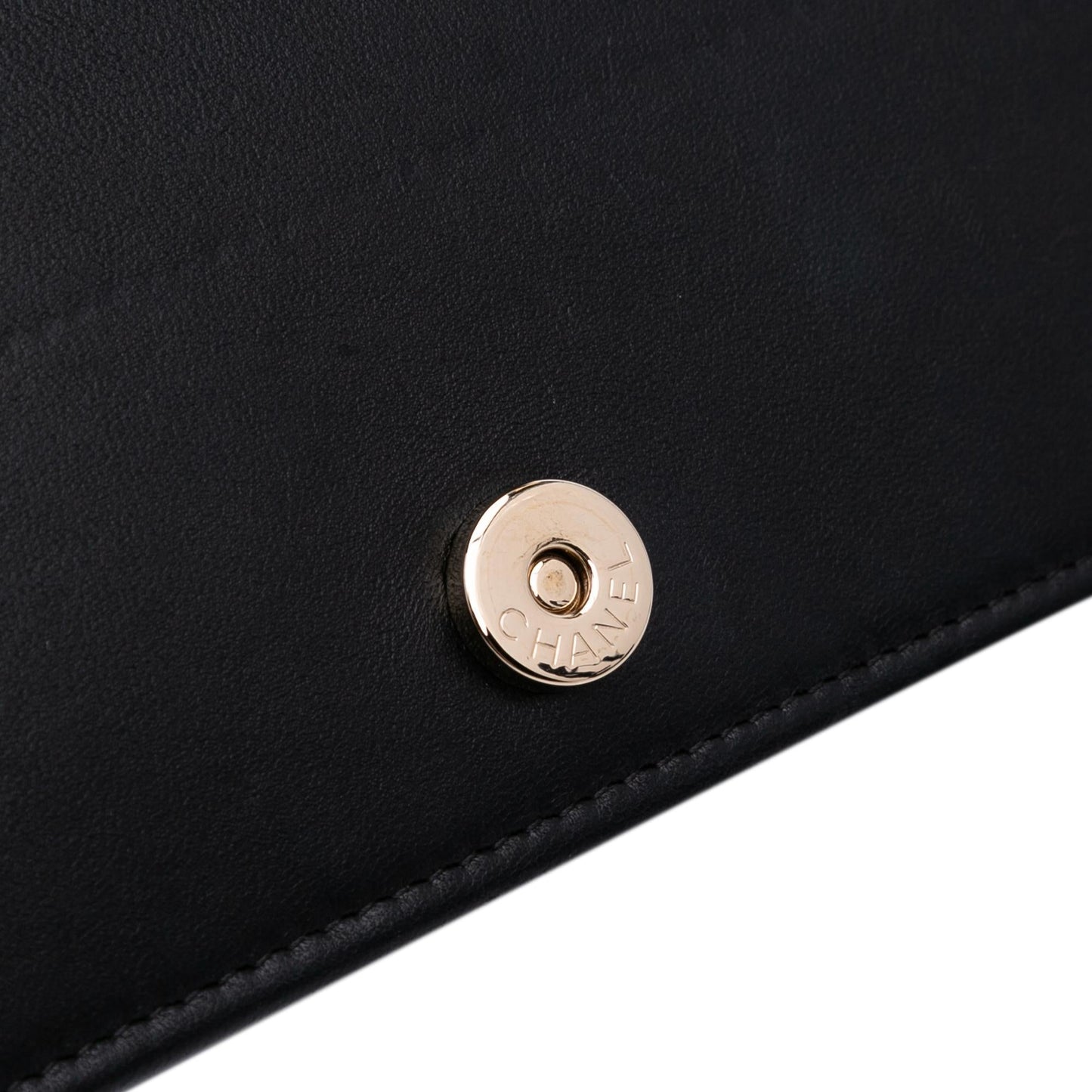Chanel Bicolor Quilted Lambskin Camellia Wallet on Chain