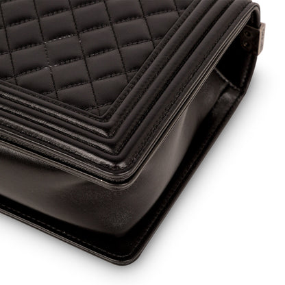 Chanel Boy Bag - New Medium