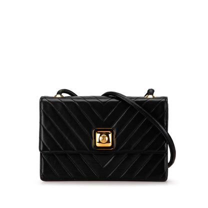 Chanel CC Chevron Lambskin Crossbody (SHG-N7XQs1)