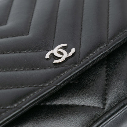 Chanel CC Chevron Lambskin Wallet On Chain