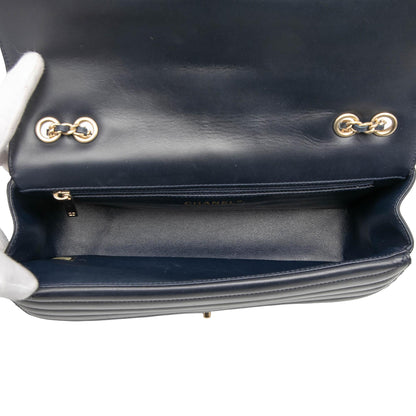 Chanel CC Horizontal Quilted Lambskin Double Flap