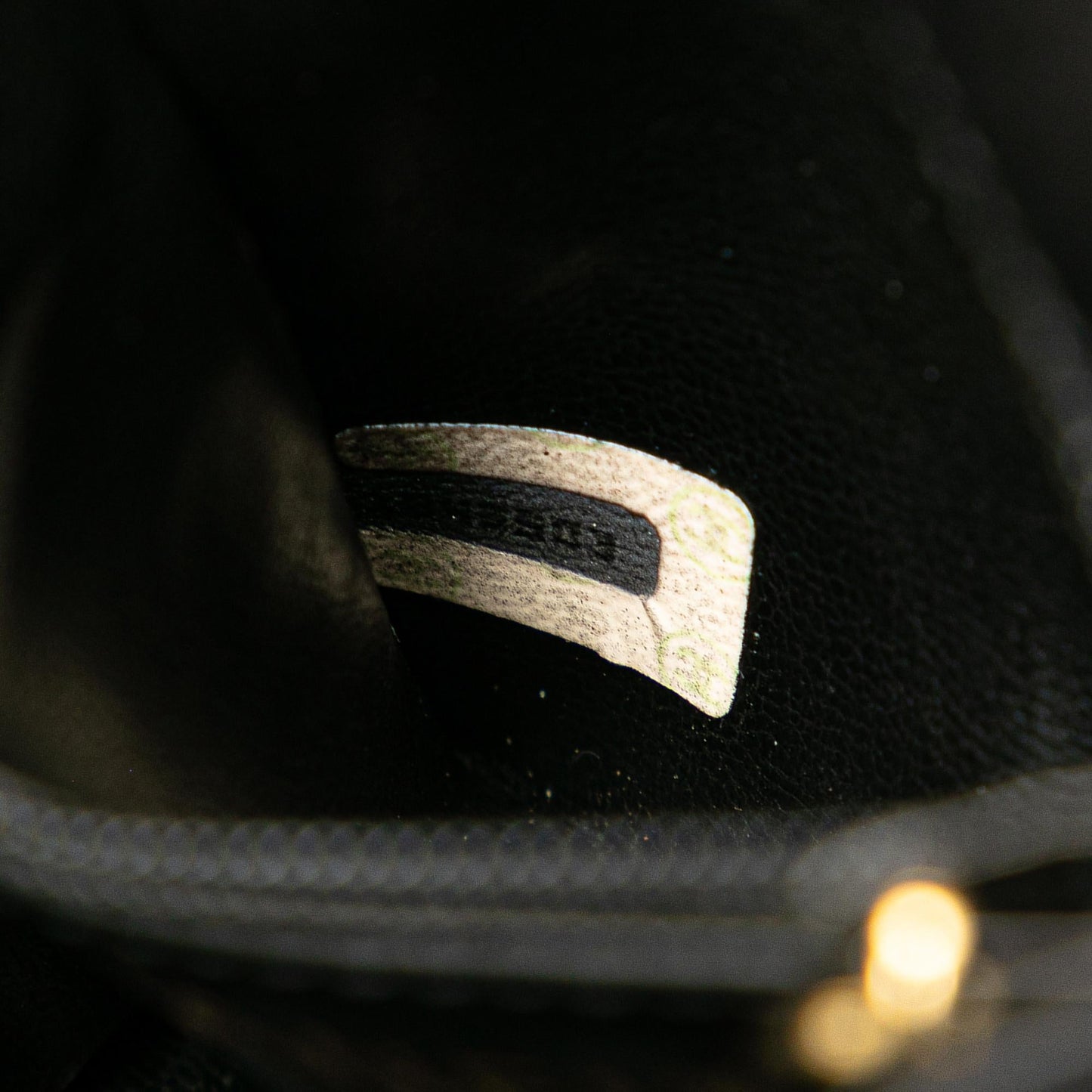 Chanel CC Quilted Lambskin Belt Bag (SHG-GMYcCg)
