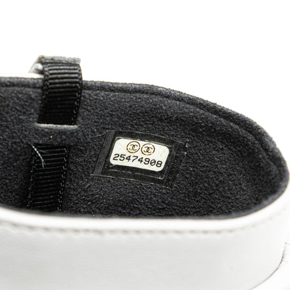 Chanel CC Quilted Lambskin Chain Around Phone Holder