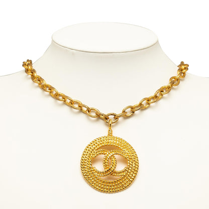 Chanel CC Round Pendant Necklace (SHG-lDIfMU)
