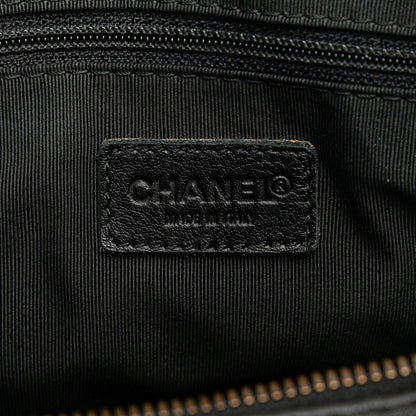 Chanel CC Wild Stitch Lambskin Handbag (SHG-GFLpJL)