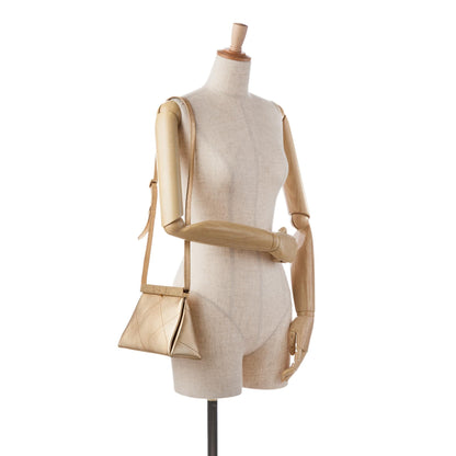 Chanel Calfskin Kiss Lock Frame Bag (SHG-Fxs2qA)
