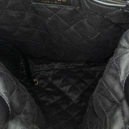 Chanel Calfskin Quilted 22 Backpack (SHG-TXZEKc)