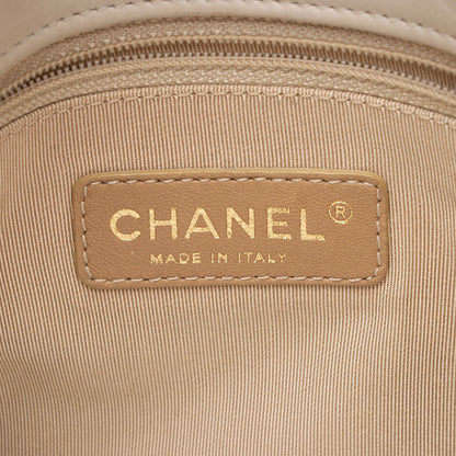 Chanel Calfskin Retro Chain Tote (SHF-syaS0b)