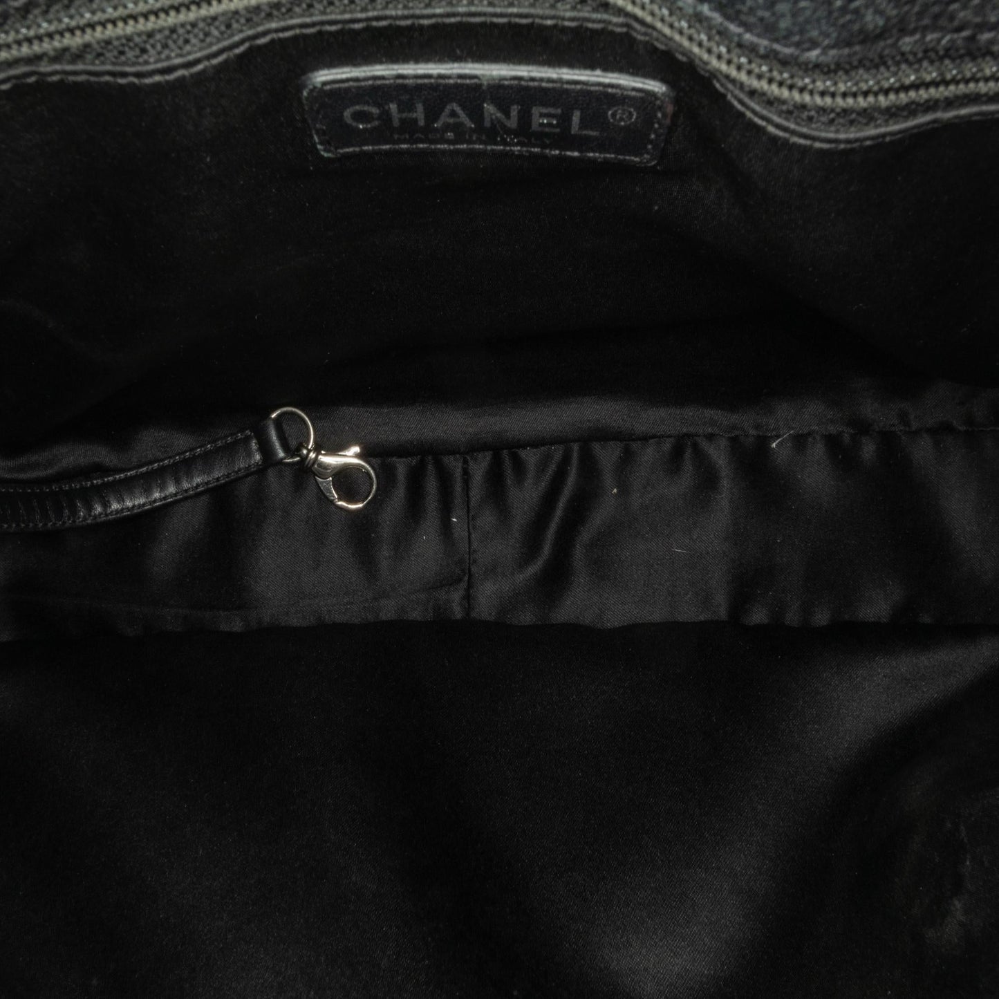 Chanel Caviar Grand Shopping Tote (SHG-UFHgzj)