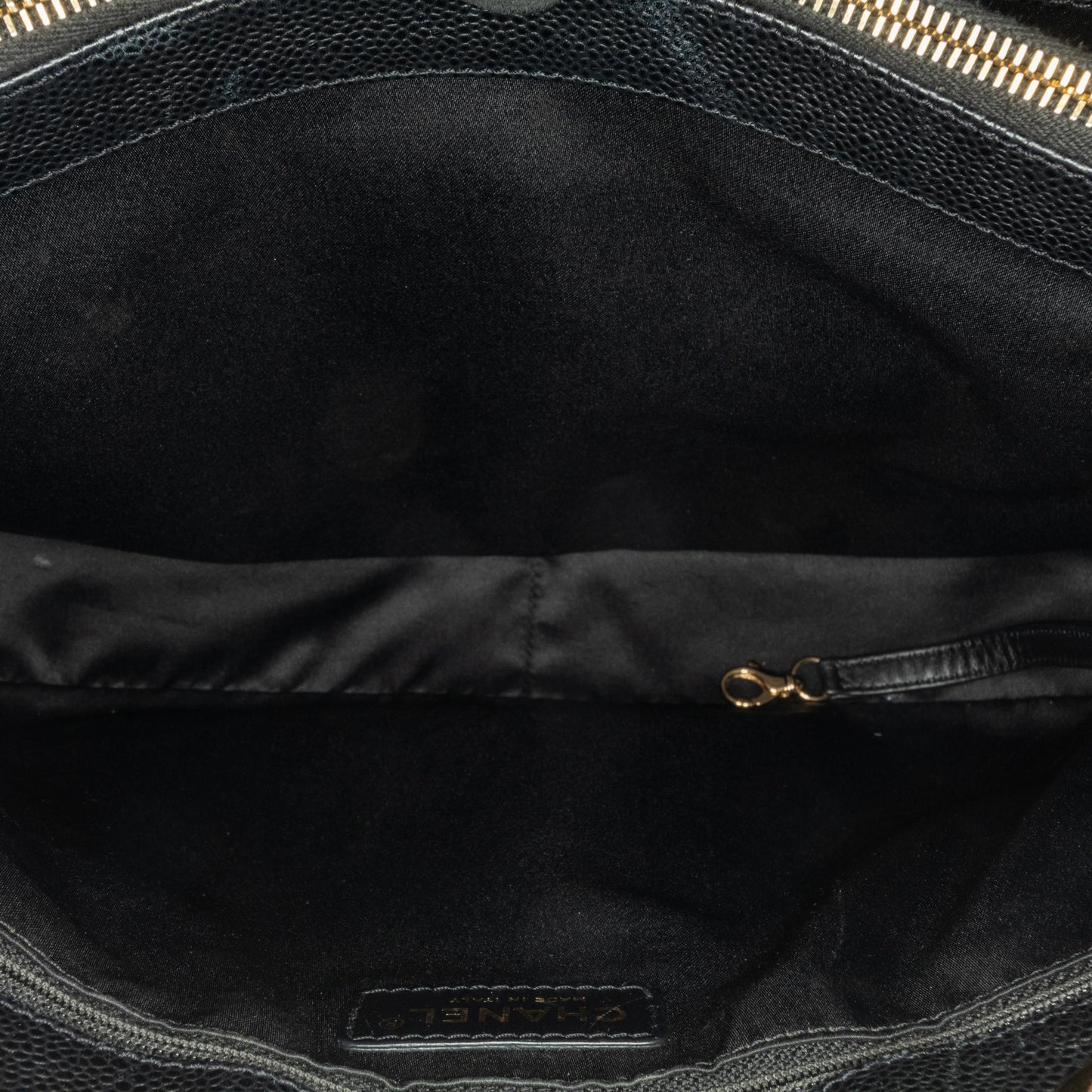 Chanel Caviar Grand Shopping Tote (SHG-8A60Nv)