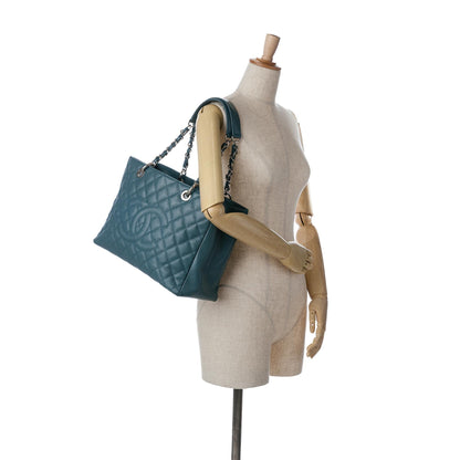 Chanel Caviar Grand Shopping Tote (SHG-mFqSGP)