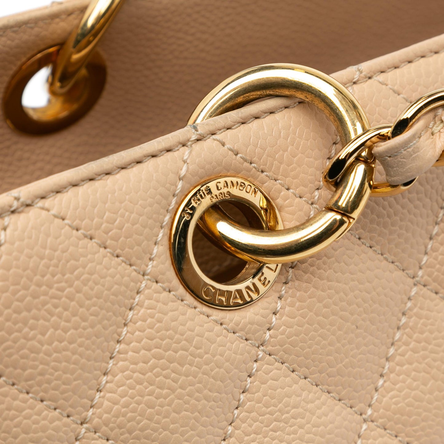 Chanel Caviar Grand Shopping Tote (SHG-wZDrX3)