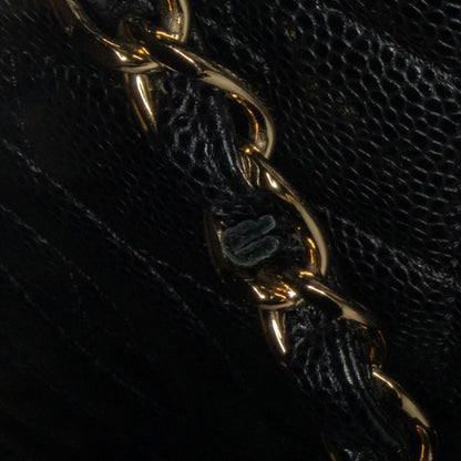 Chanel Caviar Grand Shopping Tote (SHG-V4QFSE)