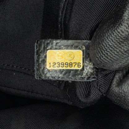 Chanel Caviar Grand Shopping Tote (SHG-sAOTMf)