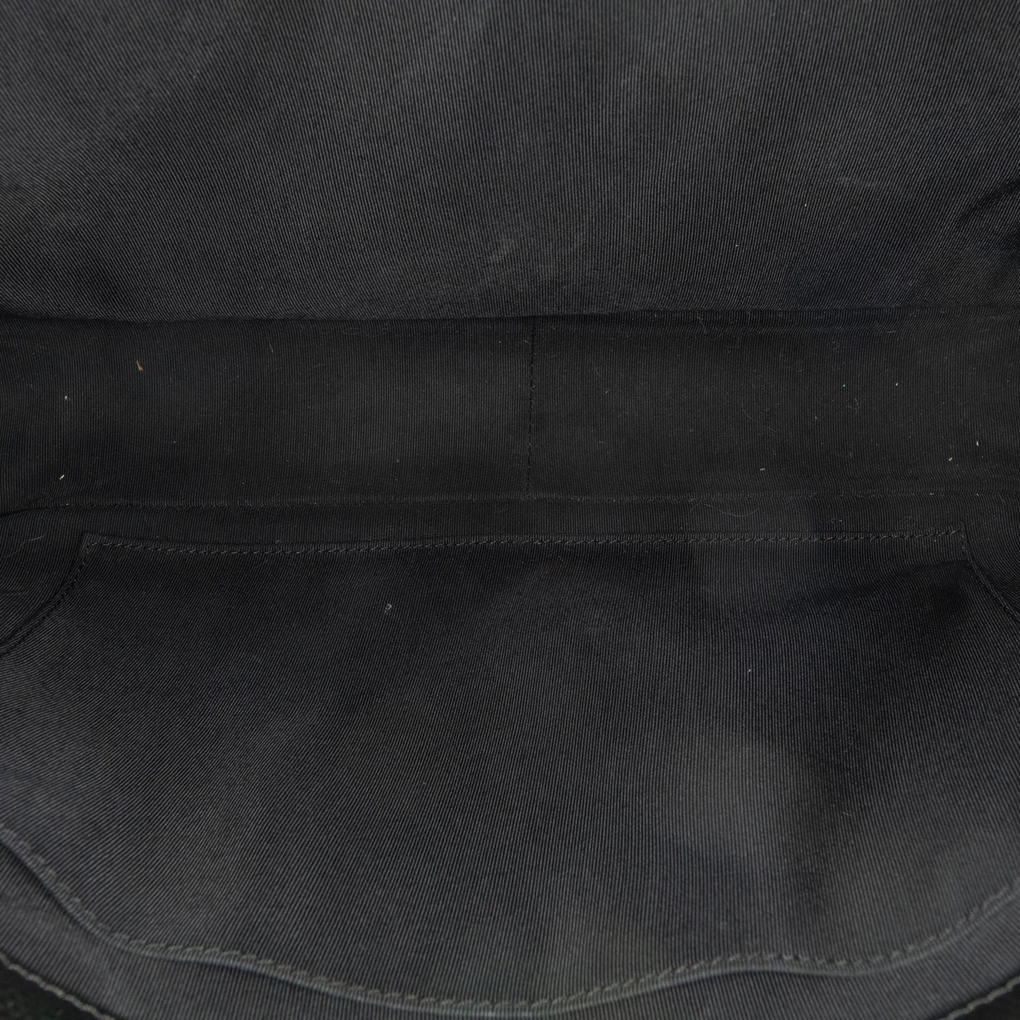 Chanel Caviar Grand Shopping Tote (SHG-sAOTMf)