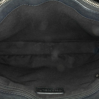 Chanel Caviar Grand Shopping Tote (SHG-UvGGph)