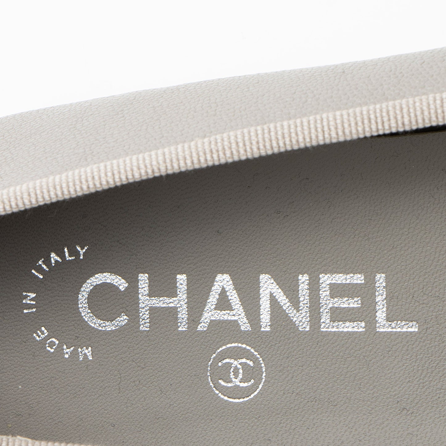 Chanel Caviar Leather CC Cap Toe Ballet Flats - Size 10 / 40