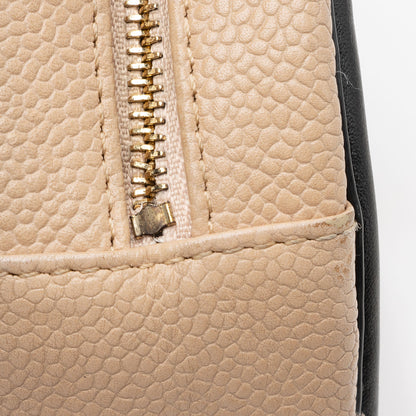 Chanel Caviar Leather CC Filigree Round Clutch with Chain - FINAL SALE (SHF-eQCfuj)