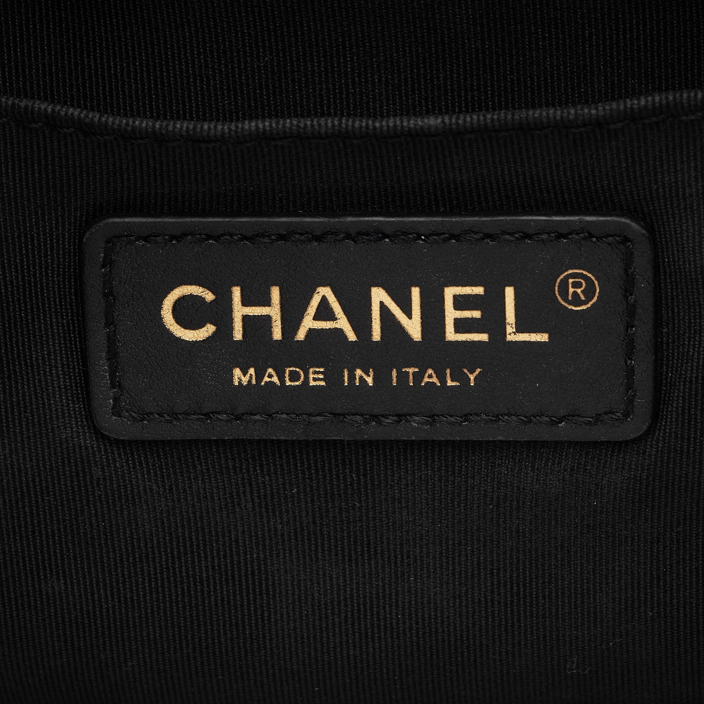 Chanel Caviar Leather Rolled Up Drawstring Bucket Bag (SHF-9VaoLU)