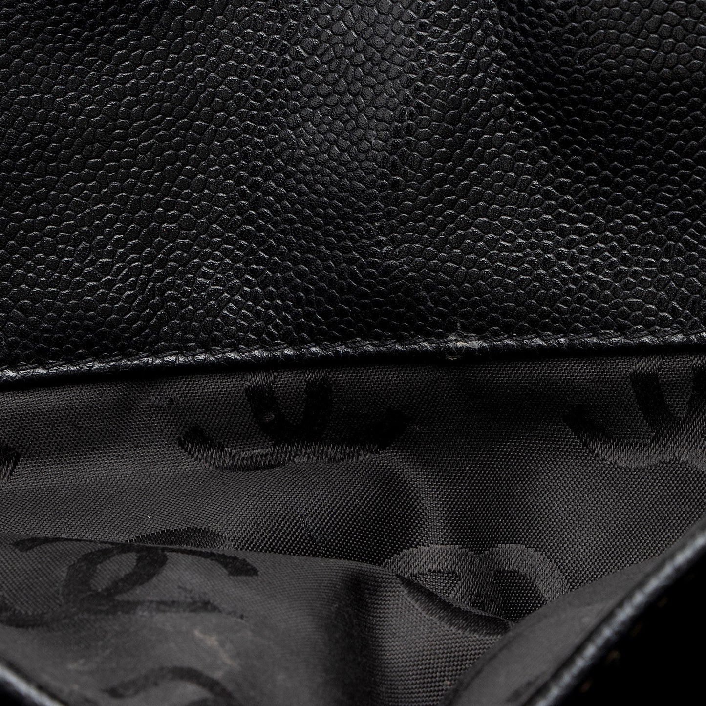 Chanel Caviar Leather Stitched CC Flap Satchel (SHF-ewpcah)