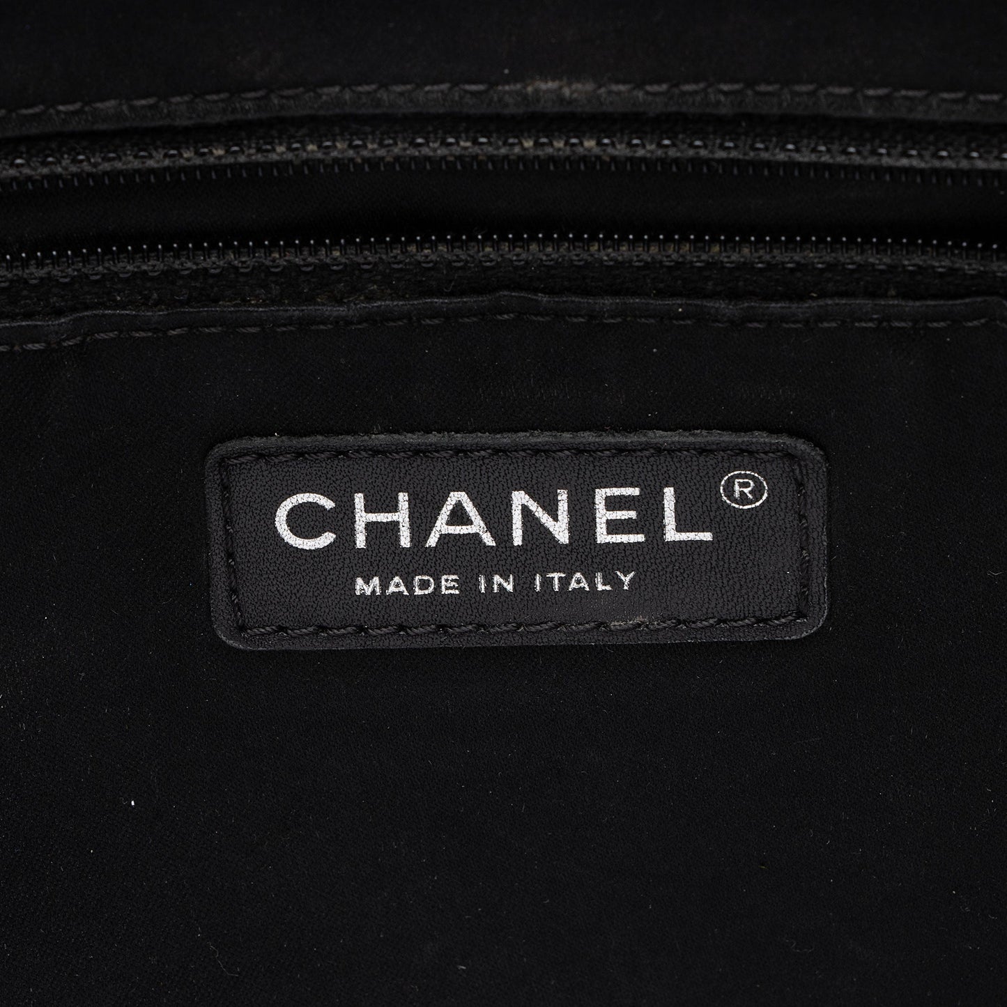 Chanel Caviar Leather XL Grand Shopping Tote (SHF-Bb5Ogy)