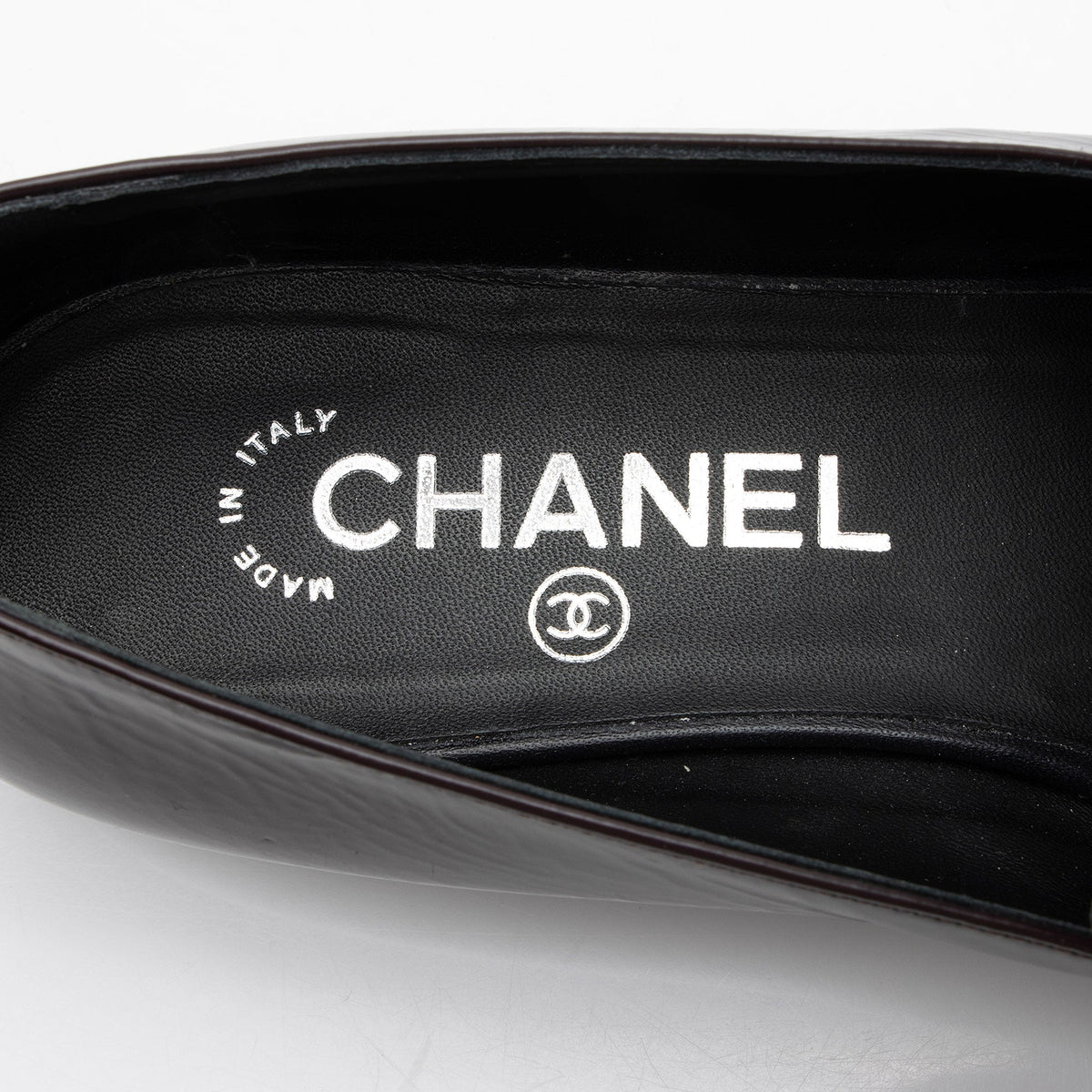 Chanel Crackled Goatskin CC Charm Cap Toe Loafers - Size 7.5 / 37.5