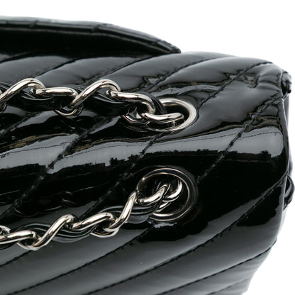 Chanel Jumbo Classic Chevron Patent Single Flap
