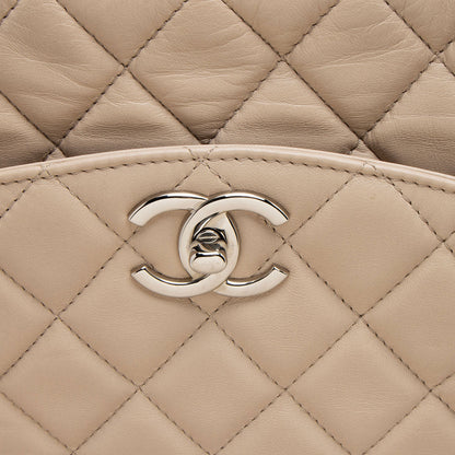 Chanel Lambskin CC Accordion Trio Zipped Tote (SHF-wYNTLe)