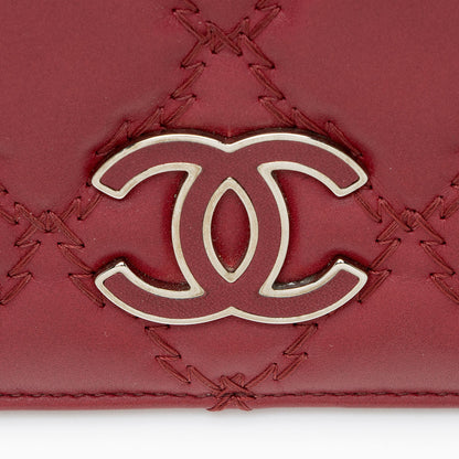 Chanel Leather Double Stitch CC Hamptons Yen Wallet