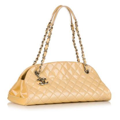 Chanel Mademoiselle Patent Leather Bowling Bag (SHG-35349)