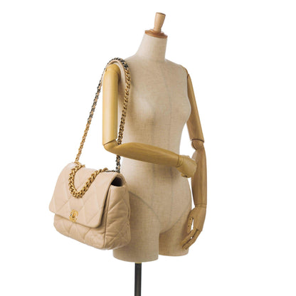 Chanel Maxi Lambskin 19 Flap Satchel (SHG-RsNtmV)