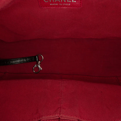 Chanel Medium Bicolor Lambskin Gabrielle Crossbody (SHG-QKTp7c)