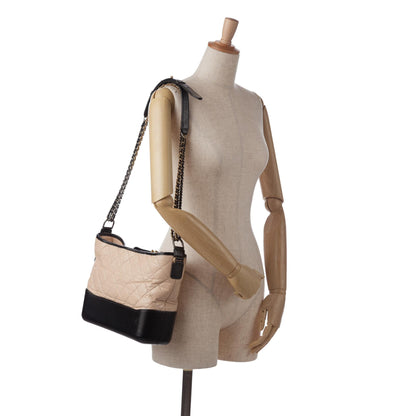 Chanel Medium Bicolor Lambskin Gabrielle Crossbody (SHG-cytUgB)