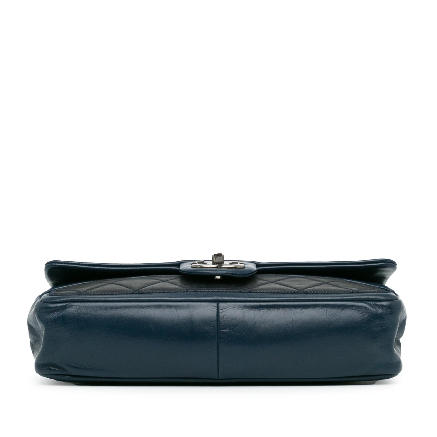 Chanel Medium Bicolor Lambskin Graphic Flap (SHG-EwBfXt)