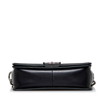 Chanel Medium Boy Bag (SHG-BOOAMQ)
