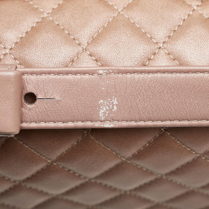 Chanel Medium Boy Flap Bag (SHG-OB0E7i)