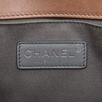 Chanel Medium Boy Flap Bag (SHG-OB0E7i)